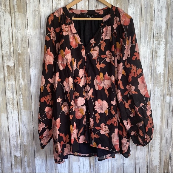 Fate Cammie Black Floral Button Blouse - Picture 2 of 7